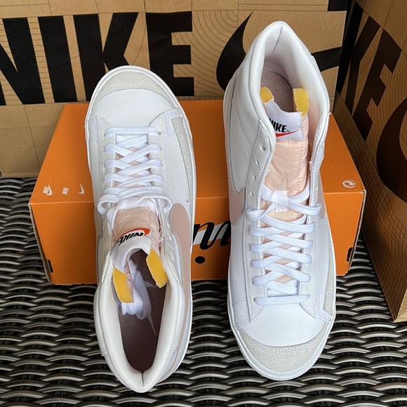 Nike W Blazer Mid ` 77 White / Pink Oxford - Black MEN`S - Picture 13 of 16